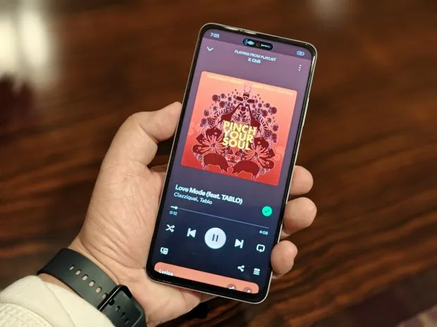realme 12 5G Review 5