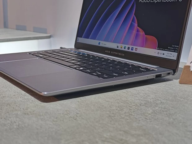ASUS ExpertBook P5 9