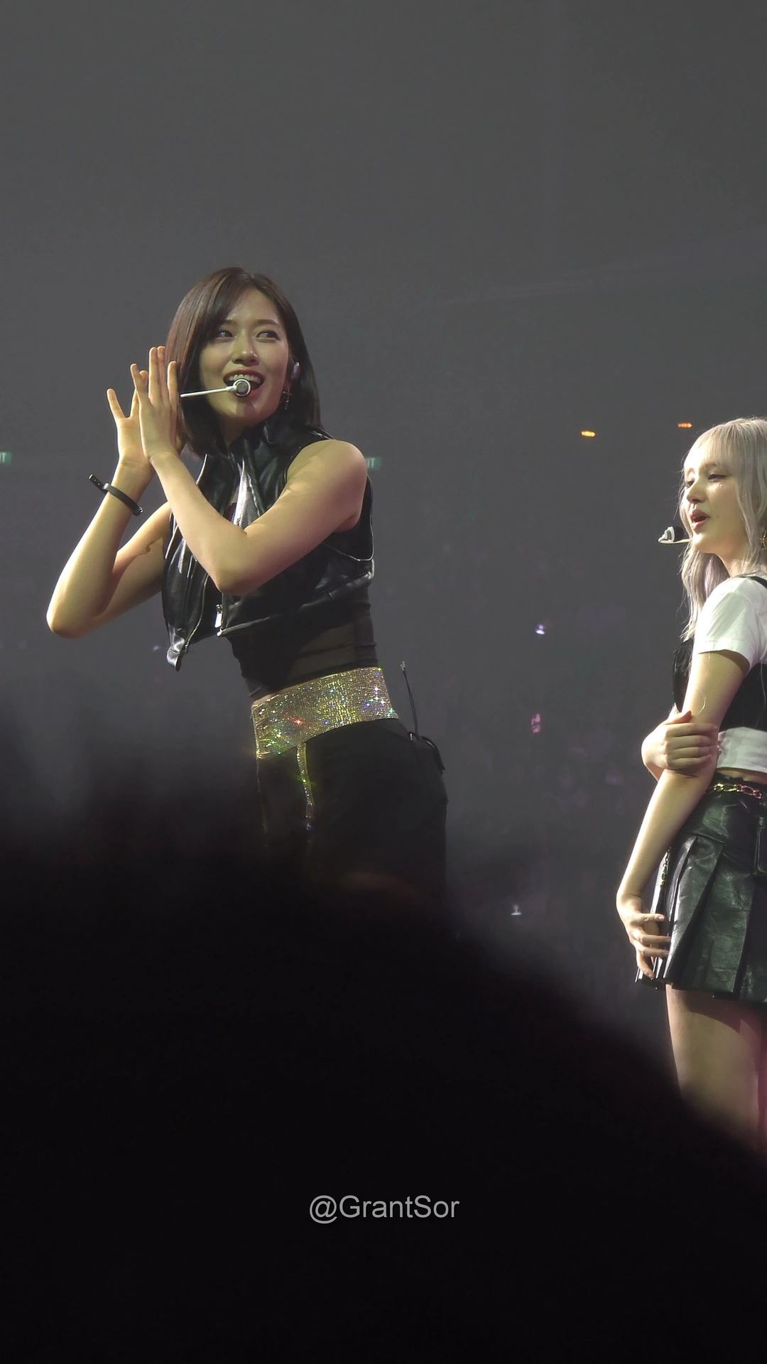 Samsung Galaxy S24 Ultra IVE Concert 09