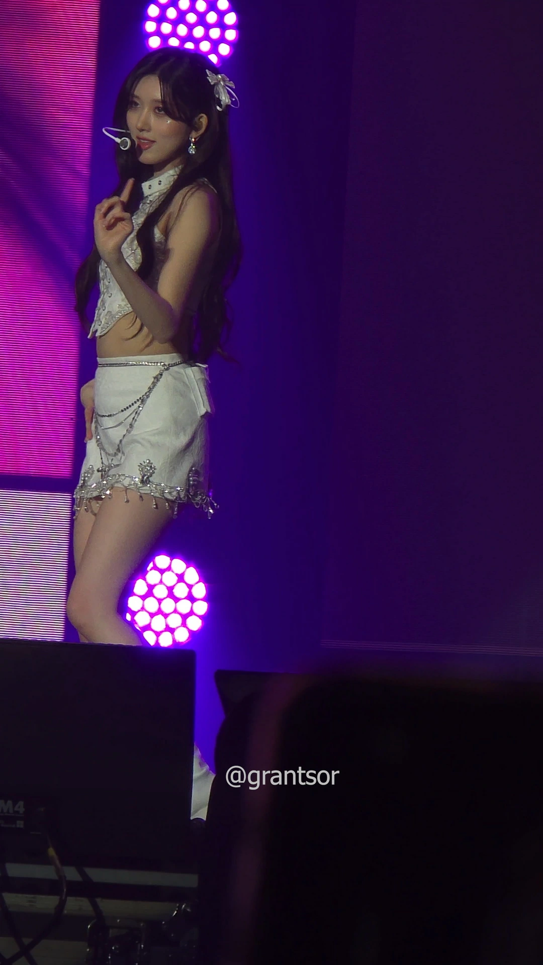 Samsung Galaxy S24 Ultra IVE Concert 23