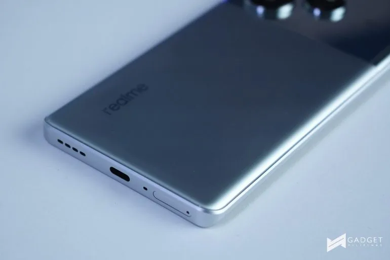 realme GT 6 Review 10