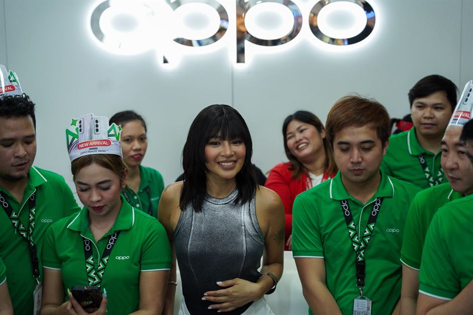 OPPO Reno12 Series 5G Launch Nadine (2)