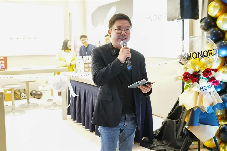 Pao Oga, PR Manager of HONOR Philippines