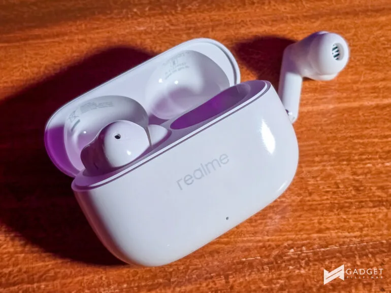 realme Buds T310 13