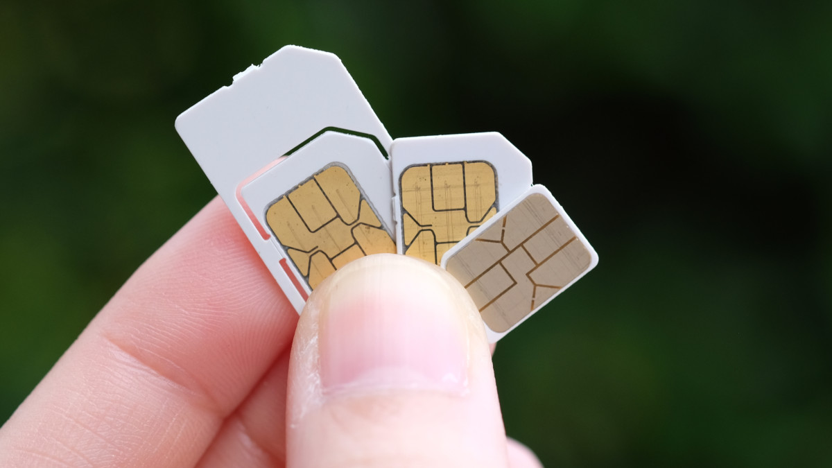 Smart and TNT Warn Customers Against Fake SIM Registration Website Scam