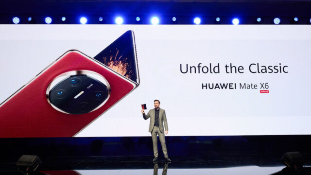 HUAWEI Mate X6 UNfold the Classic event launch 1