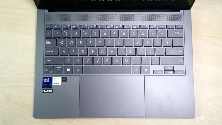 ASUS Zenbook S14 UX5406SA Review 044