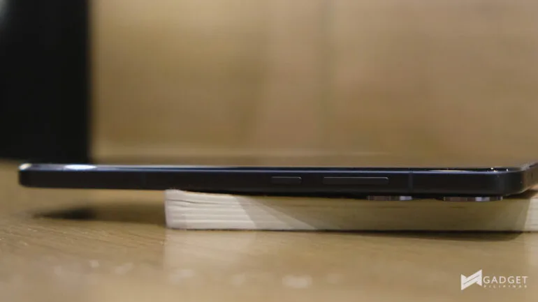 OPPO Reno13 Pro 5G Review buttons