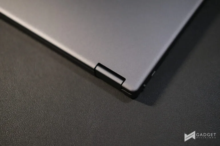 ASUS ZenScreen Duo OLED MQ149CD Review 21