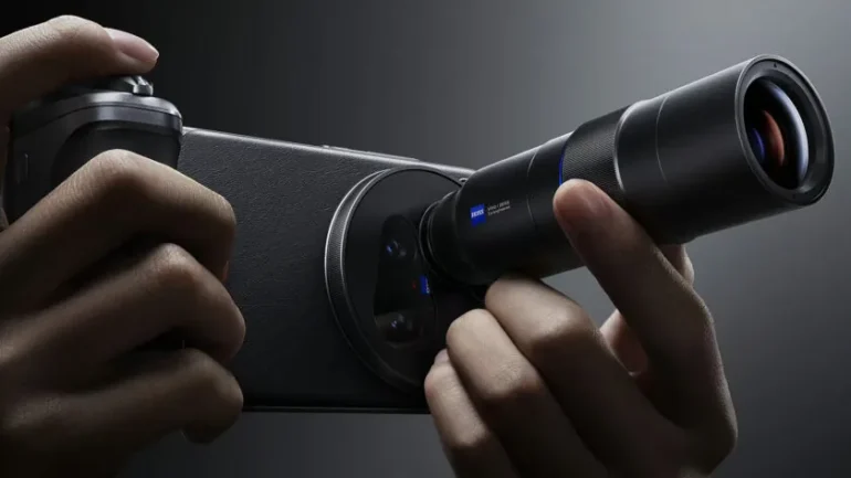 Vivo X200 Ultra extra lens