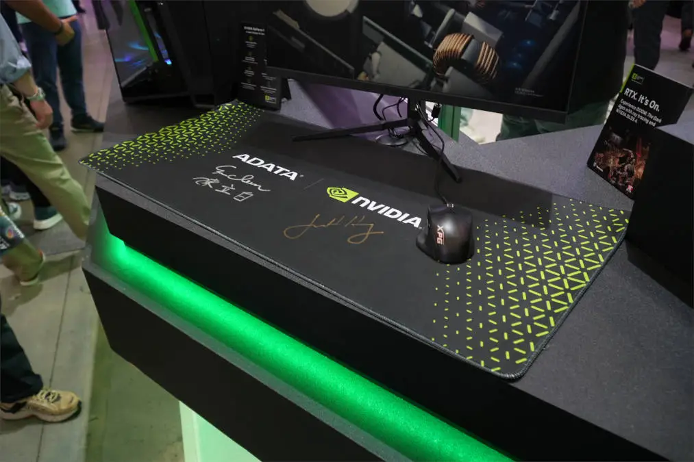 ADATA 4