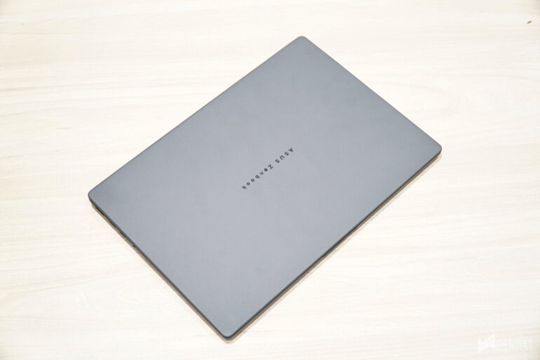 ASUS Zenbook A14 UX3407 Review 29