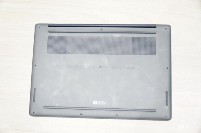 ASUS Zenbook A14 UX3407 Review 35