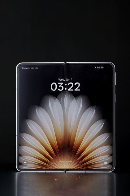 OPPO Find N5 Fold 4