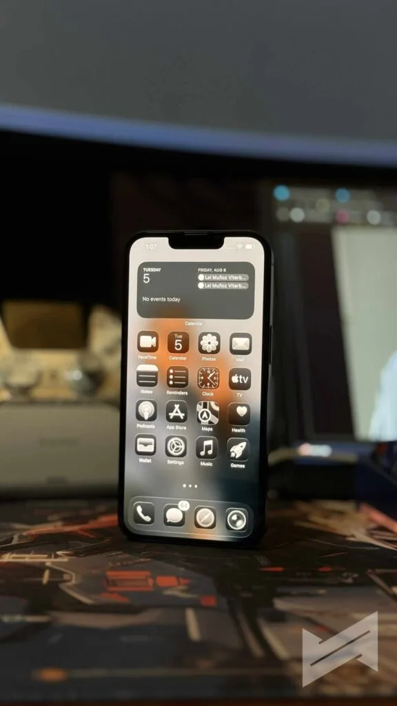 iPhone 16e Review 5
