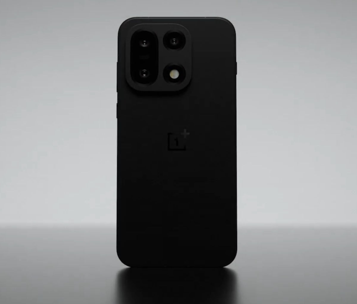 OnePlus 15 global launch 3