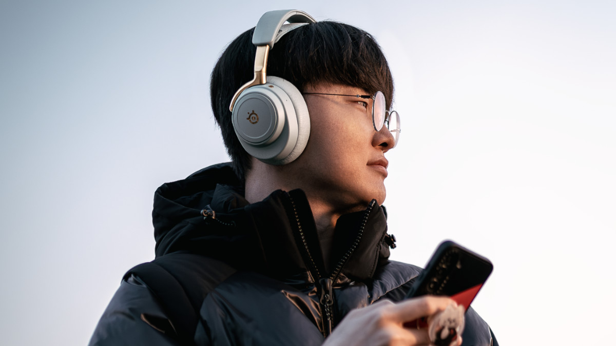 SteelSeries Arctis Nova Elite PH launch 2