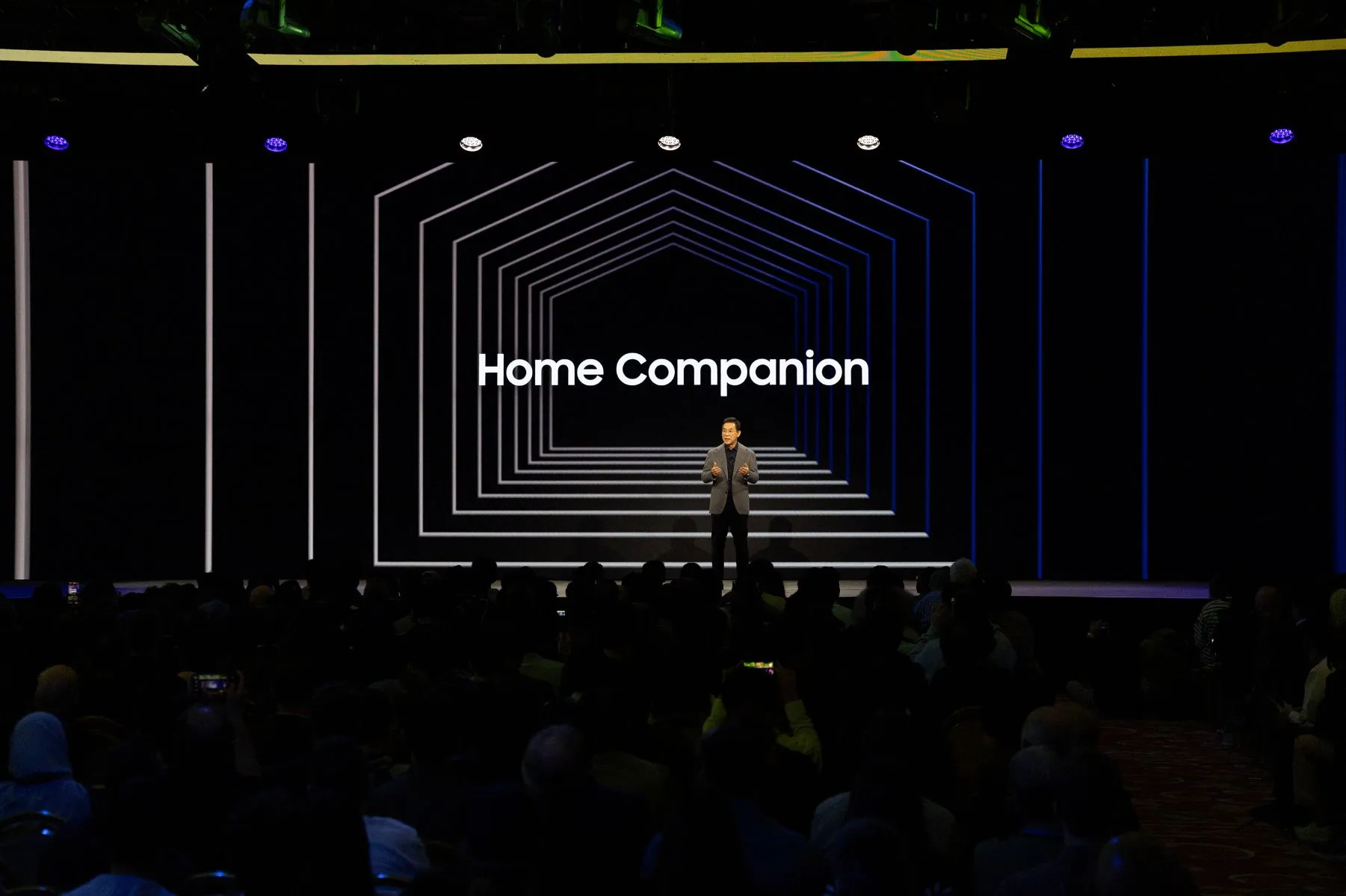 Samsung The First look 6