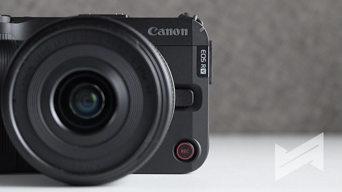 Canon EOS R50V 5