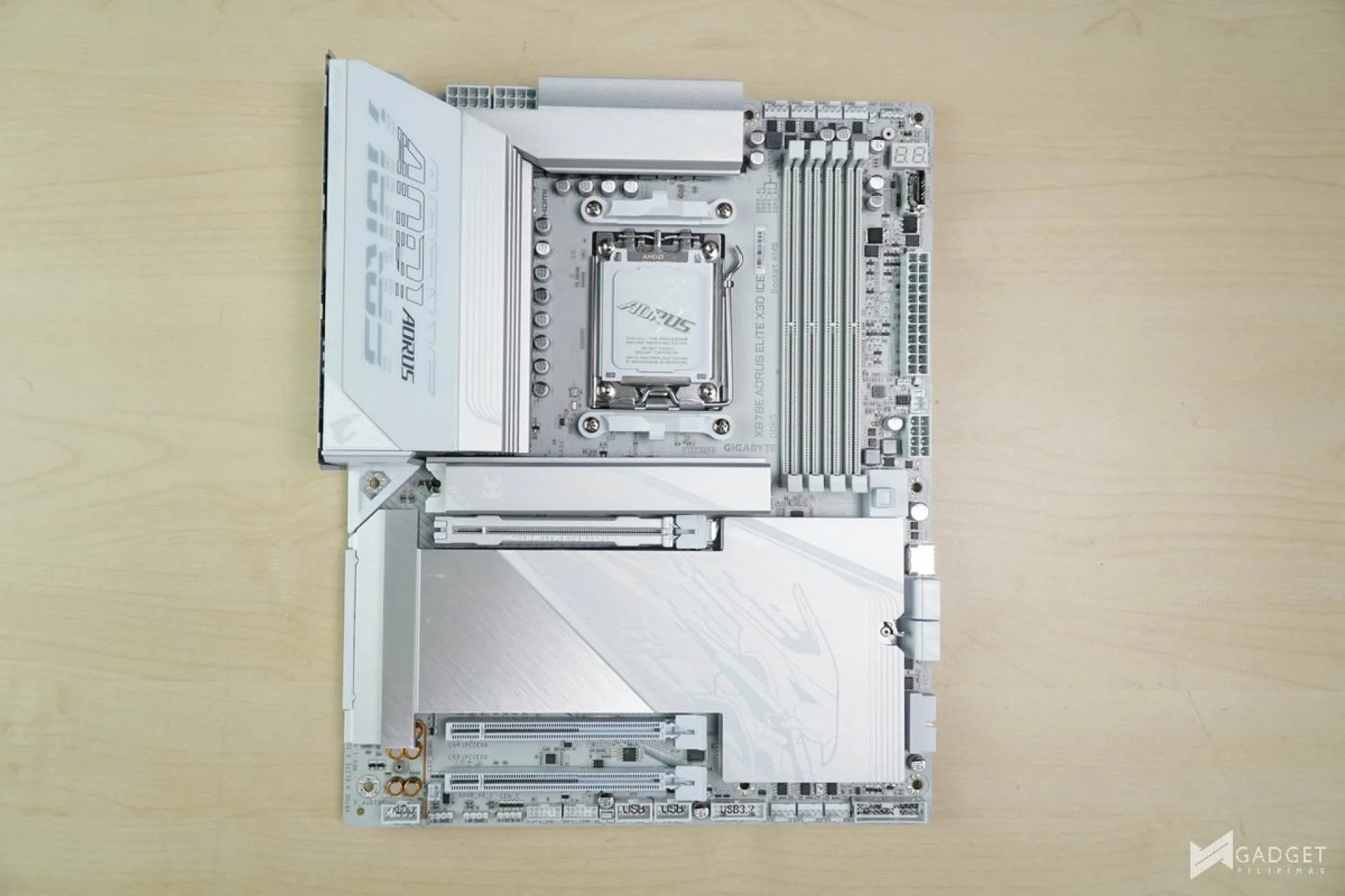 Gigabyte X870E Aorus Elite X3D ICE Review 028