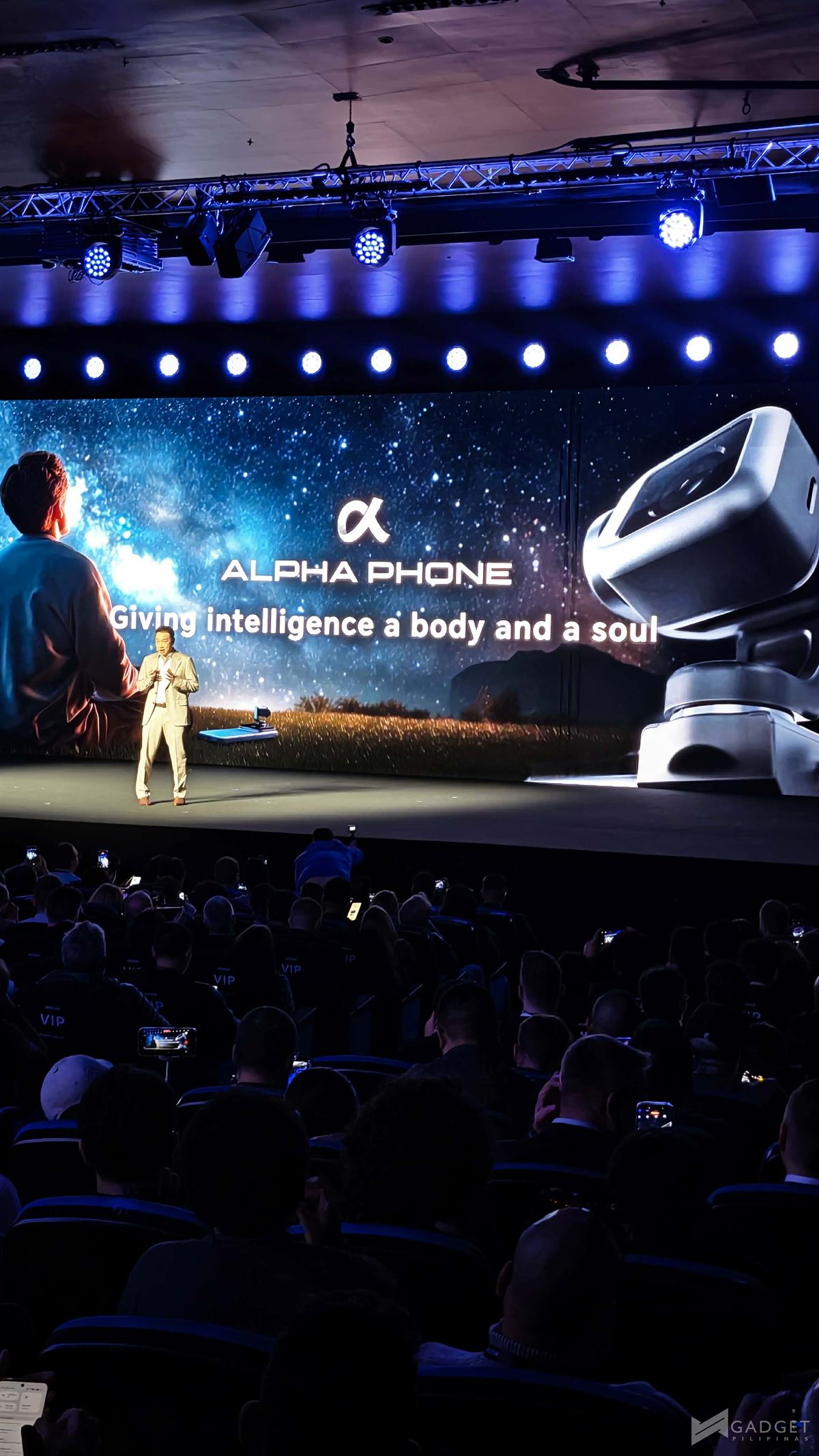 HONOR Alpha Phone 2