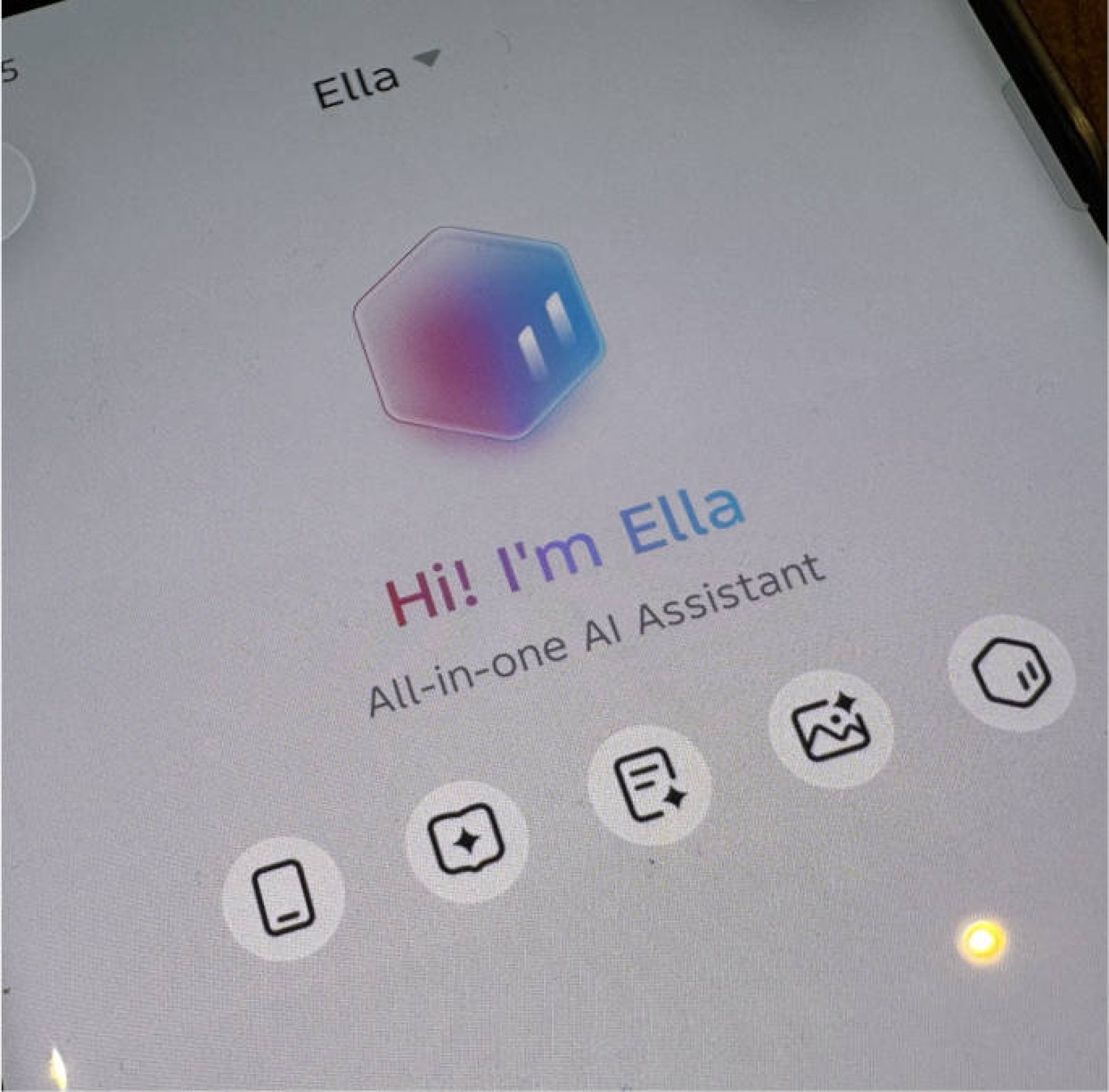 TECNO Ella AI screen