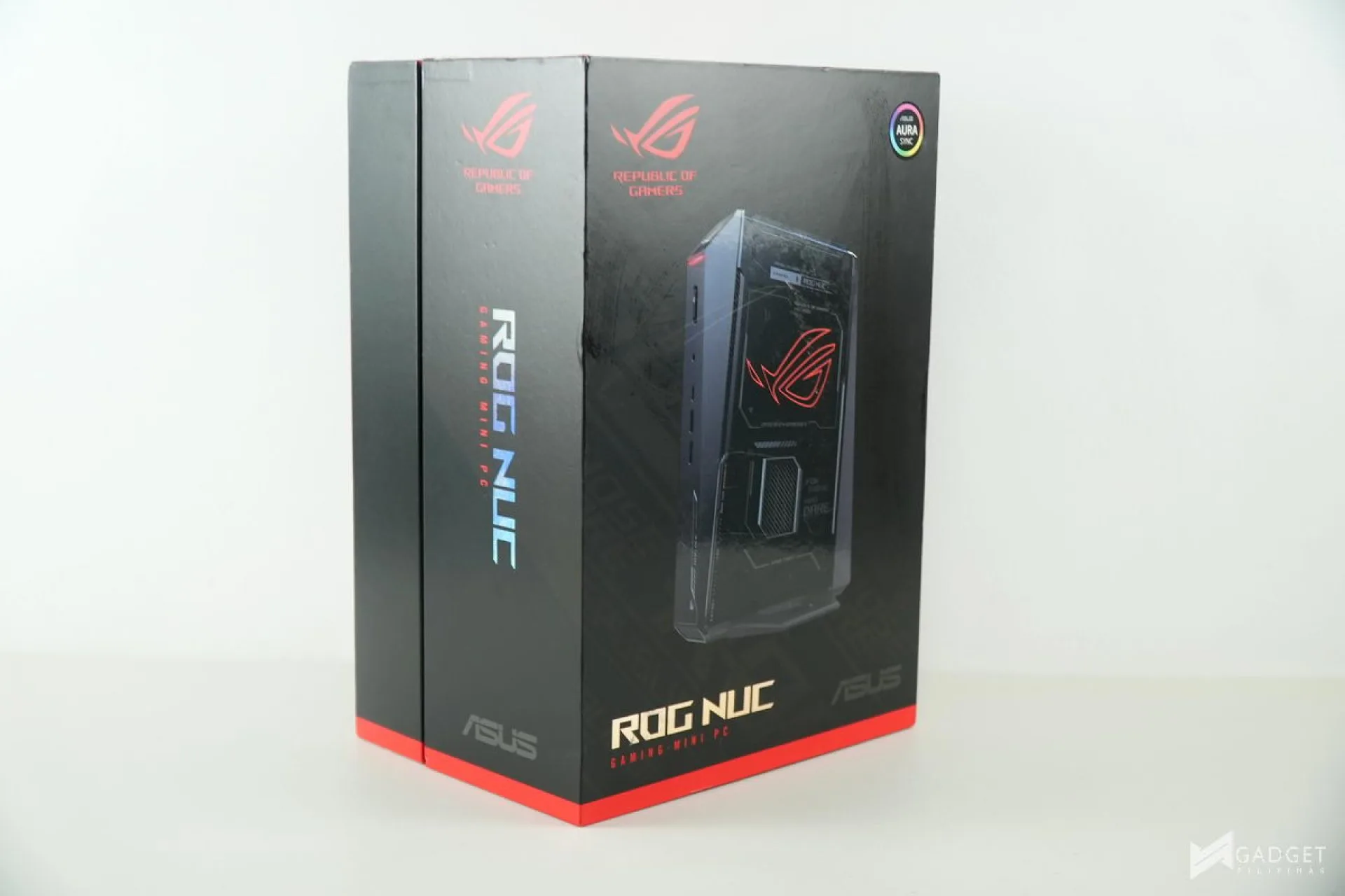 ASUS ROG NUC 2025 Review 005
