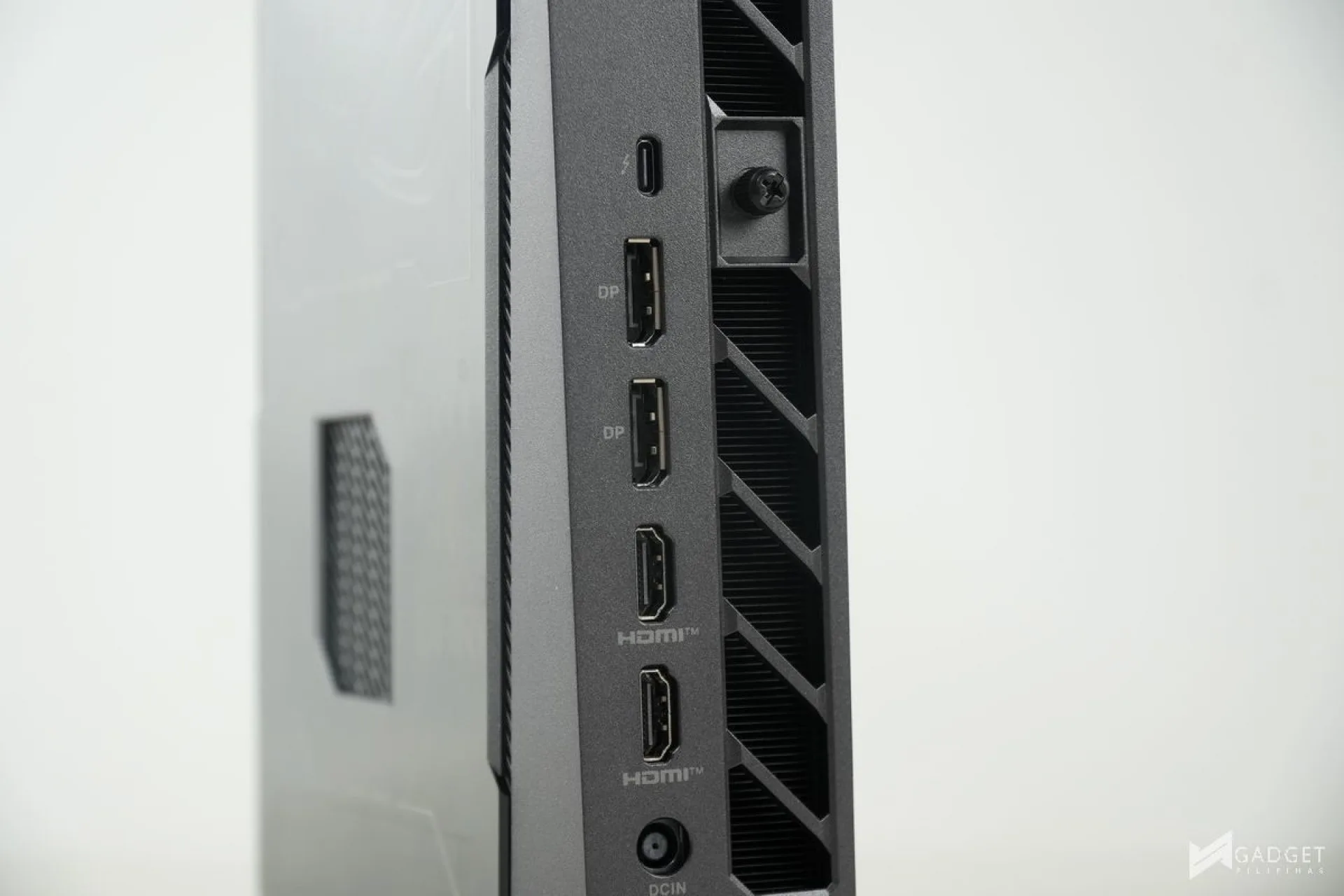 ASUS ROG NUC 2025 Review 028