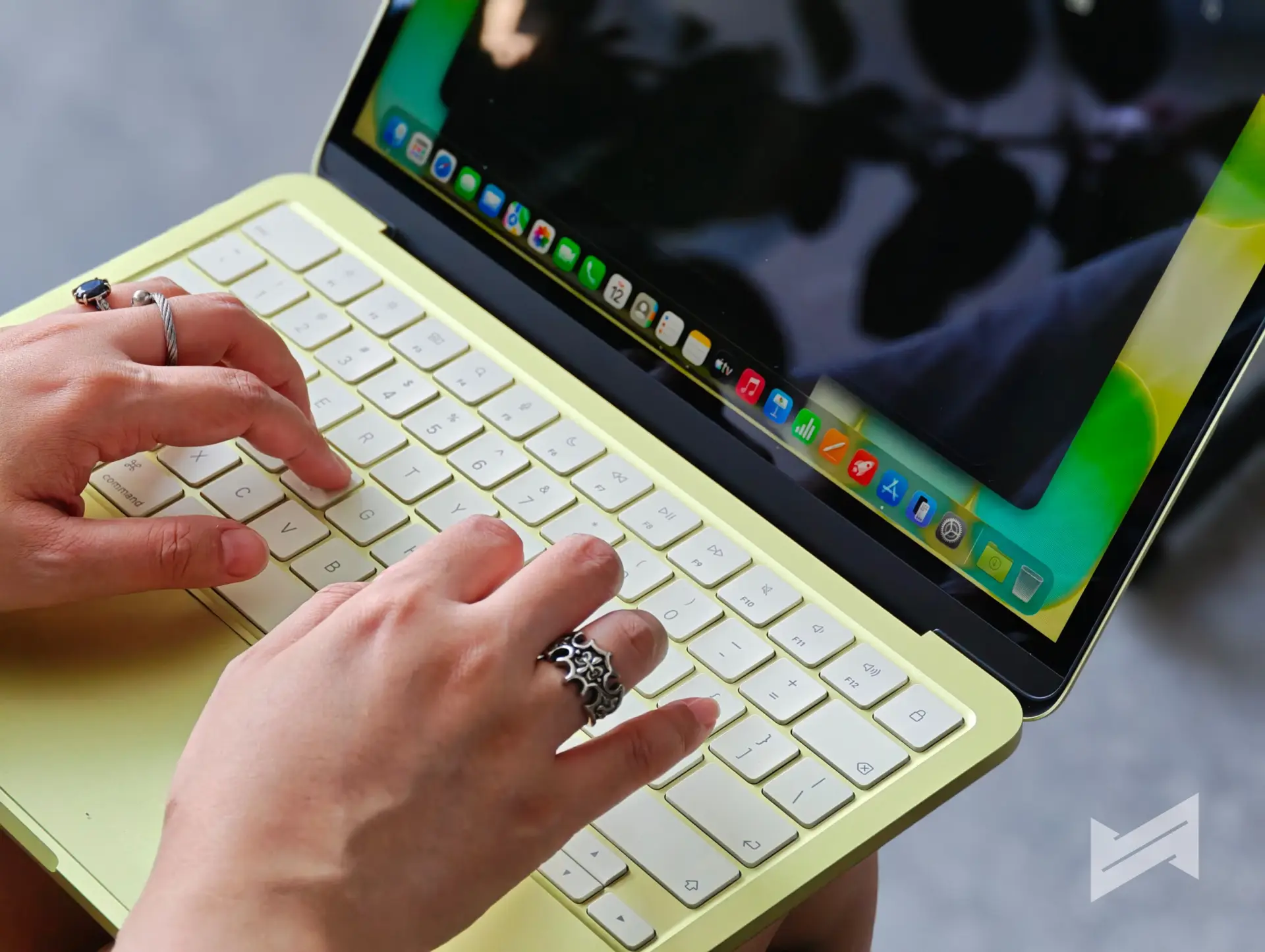 MacBook Neo Philippines 12