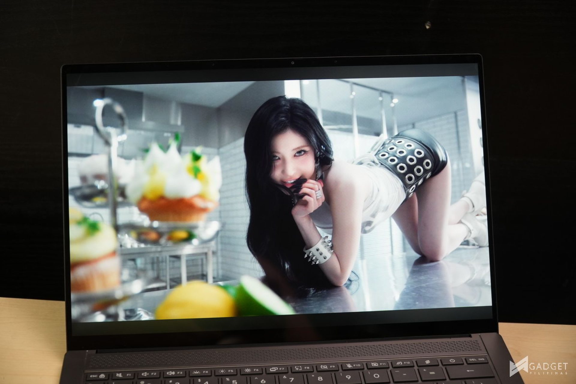 ASUS Zenbook S14 UX5406 PH 37