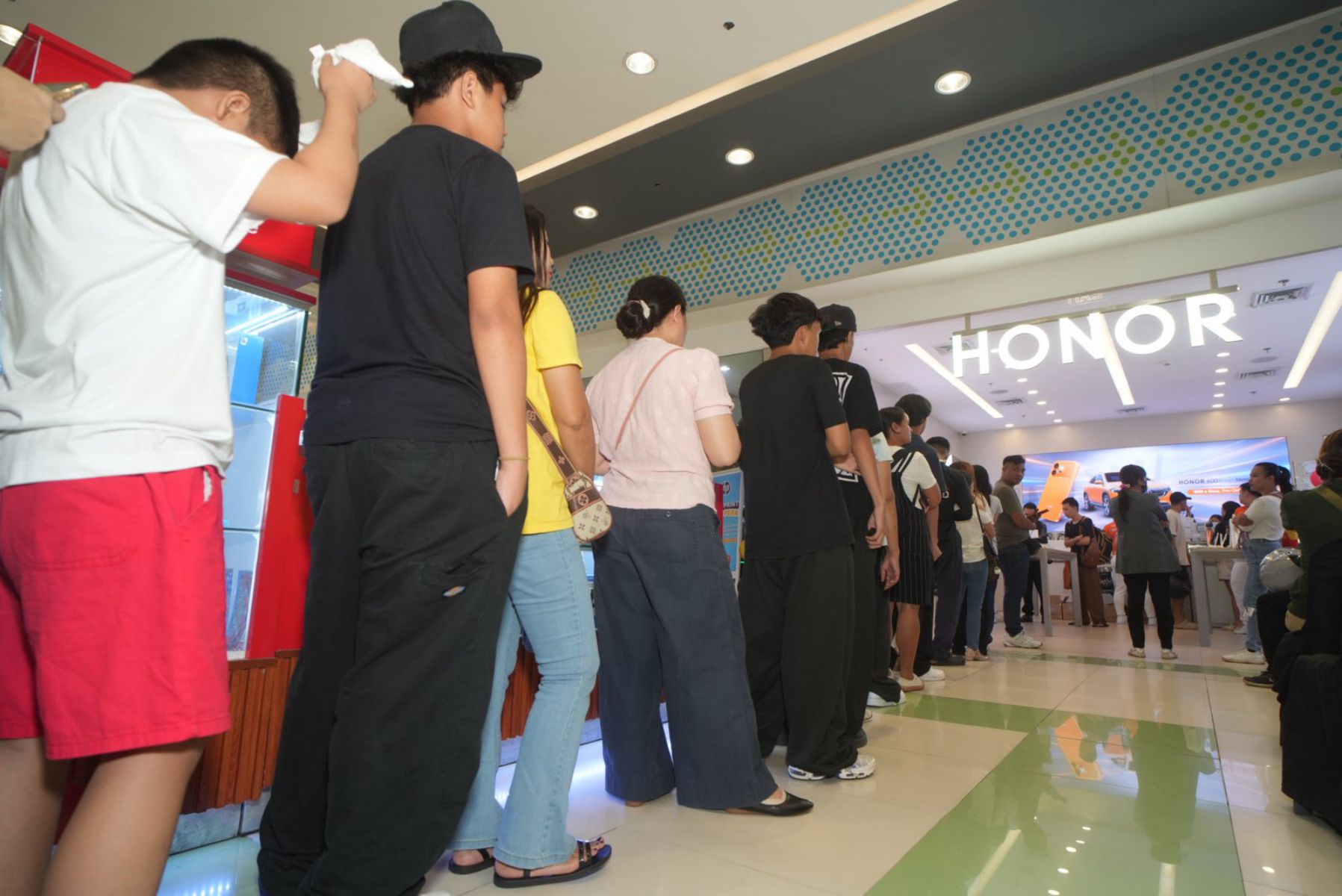 HONOR 600 Series First Day Sale 5