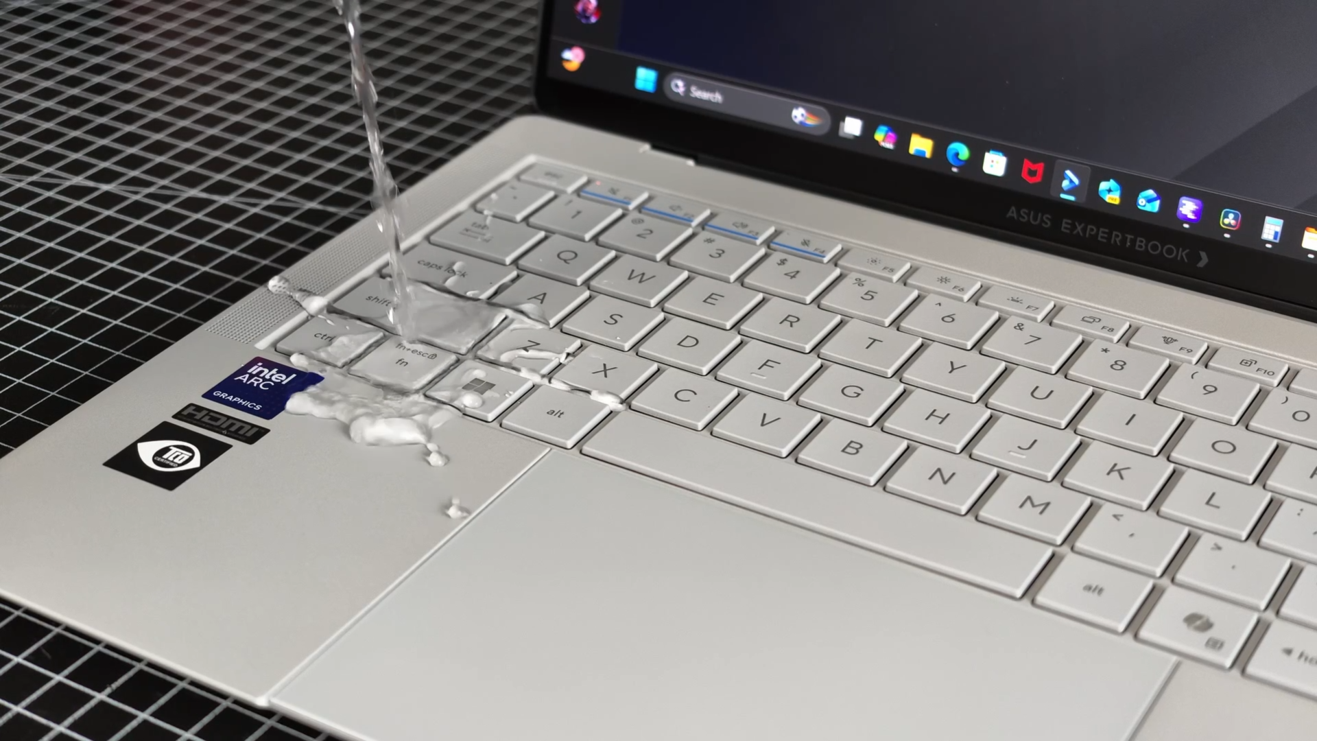 ASUS ExpertBook Ultra B9406CAA PH 3