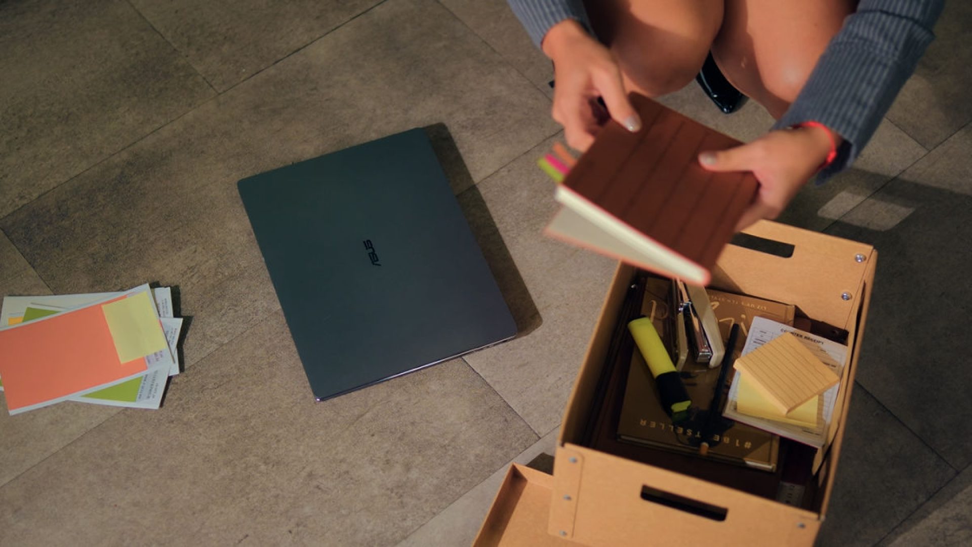 ASUS ExpertBook Ultra Murphys Law drop test